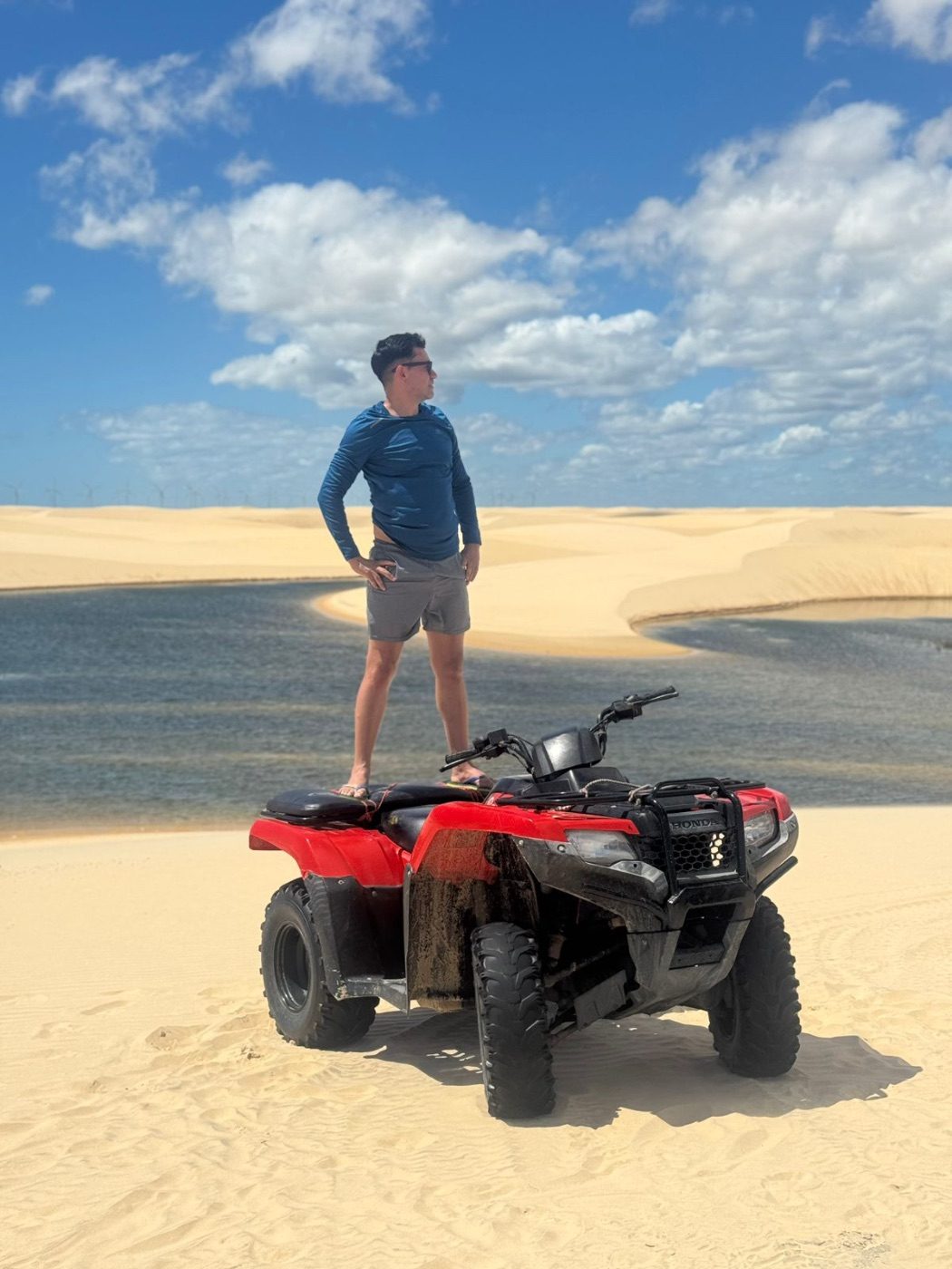 Passeio de quadriciclo nos Lençóis Maranhenses
